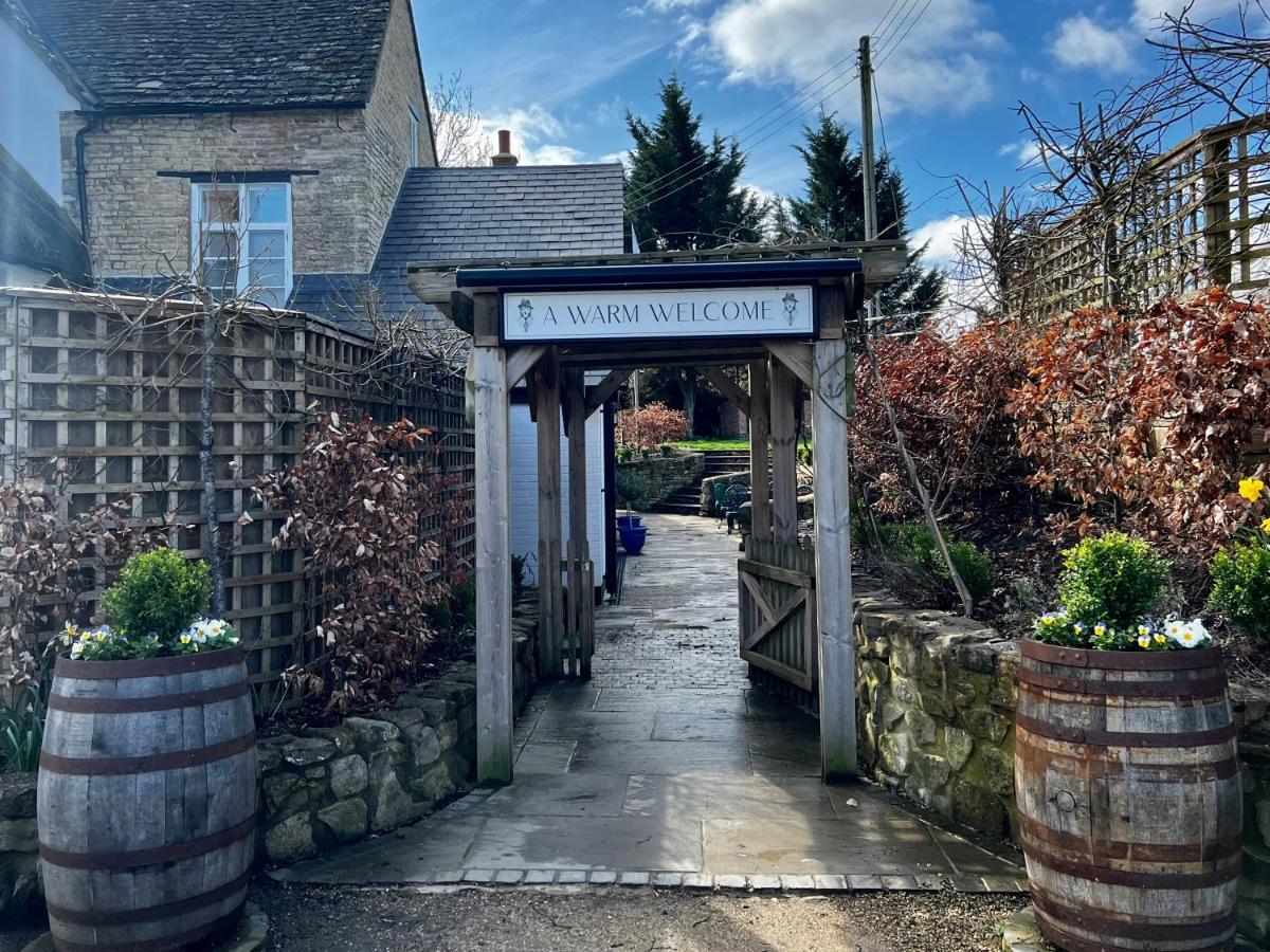 Готель The Lion, Tredington Shipston-on-Stour Екстер'єр фото
