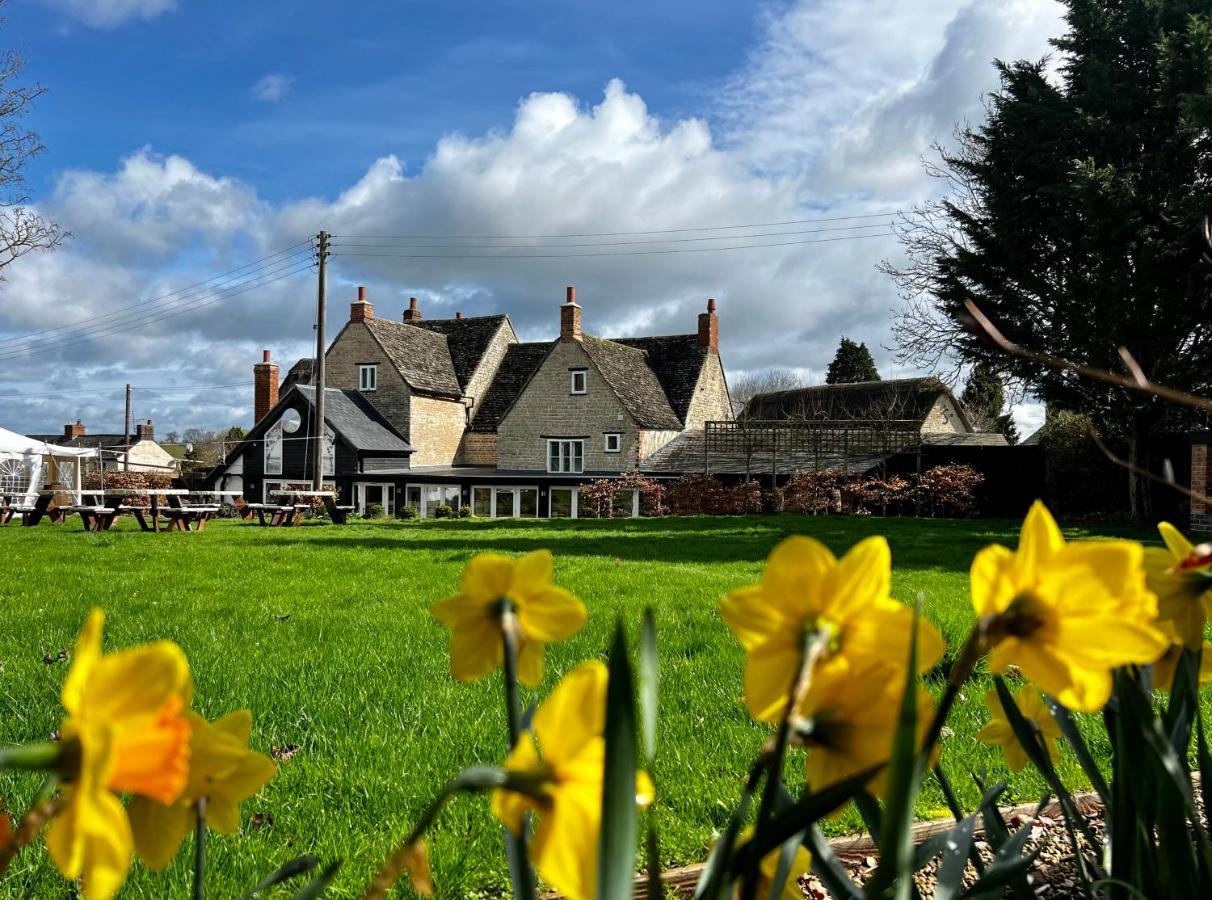 Готель The Lion, Tredington Shipston-on-Stour Екстер'єр фото