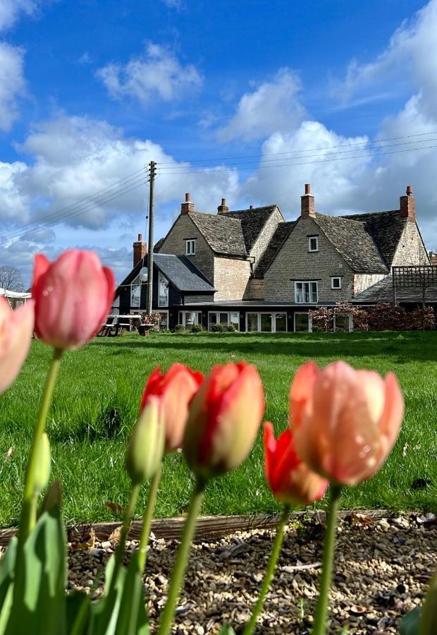 Готель The Lion, Tredington Shipston-on-Stour Екстер'єр фото